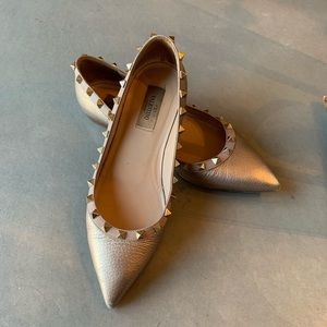 Valentino Rockstud Flats - AUTHENTIC